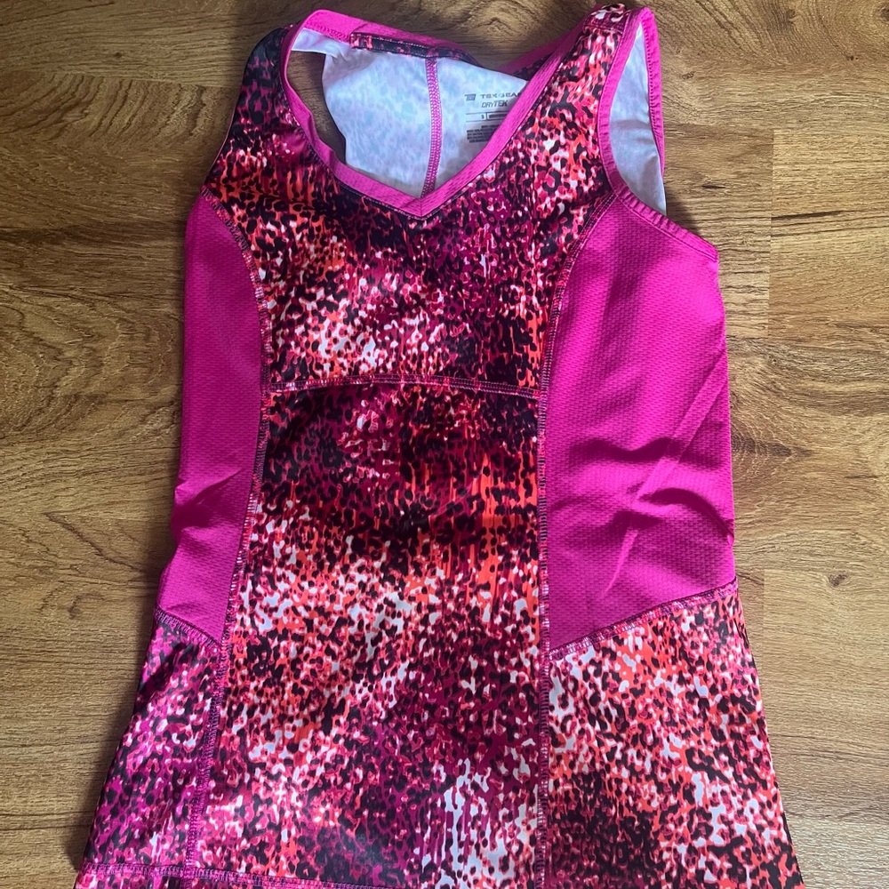 Vibrant Pink and Red Leopard Print Tank Top